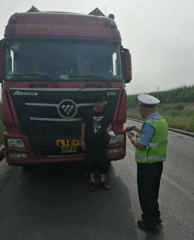 無(wú)證運(yùn)輸危險(xiǎn)品引發(fā)法律糾紛 大爺被拘扣車(chē)后索賠33萬(wàn)